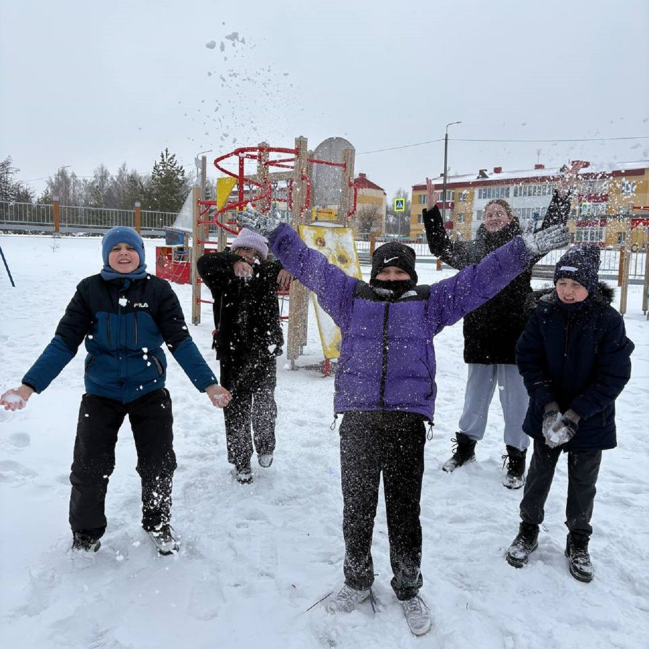 Молодые лаишевцы приняли участие в квесте «В объективе — зима»