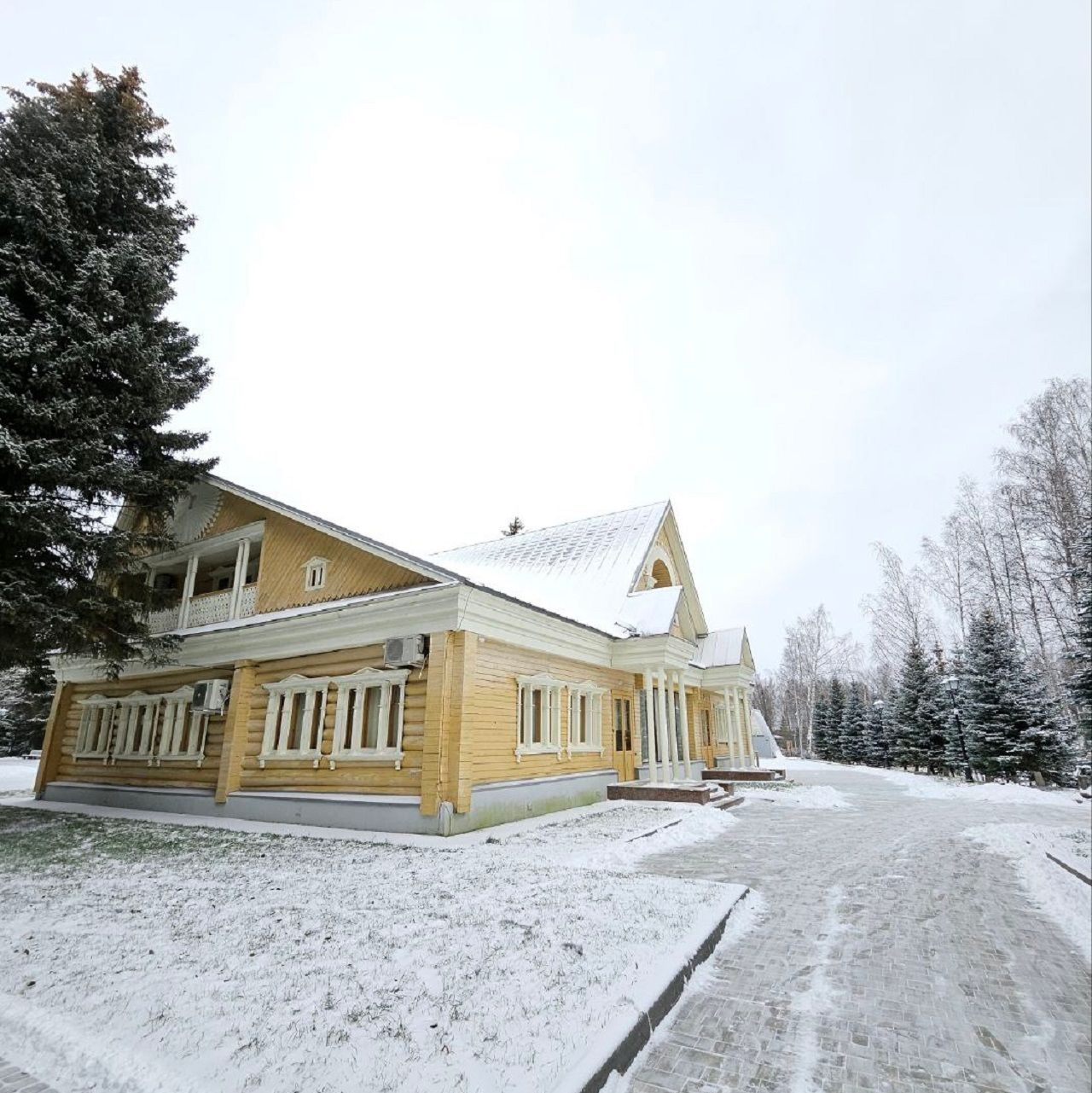 Учащиеся Лаишевского района совершили путешествие по тукаевским местам