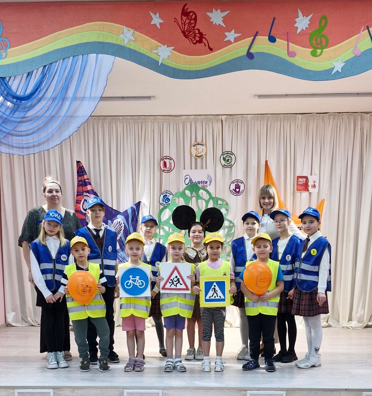 Отряды ЮИД и ЮПИД делятся опытом на семинаре для классных руководителей