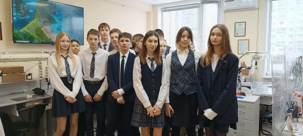 Лицеисты Лаишевского района узнали о профессии зубного техника