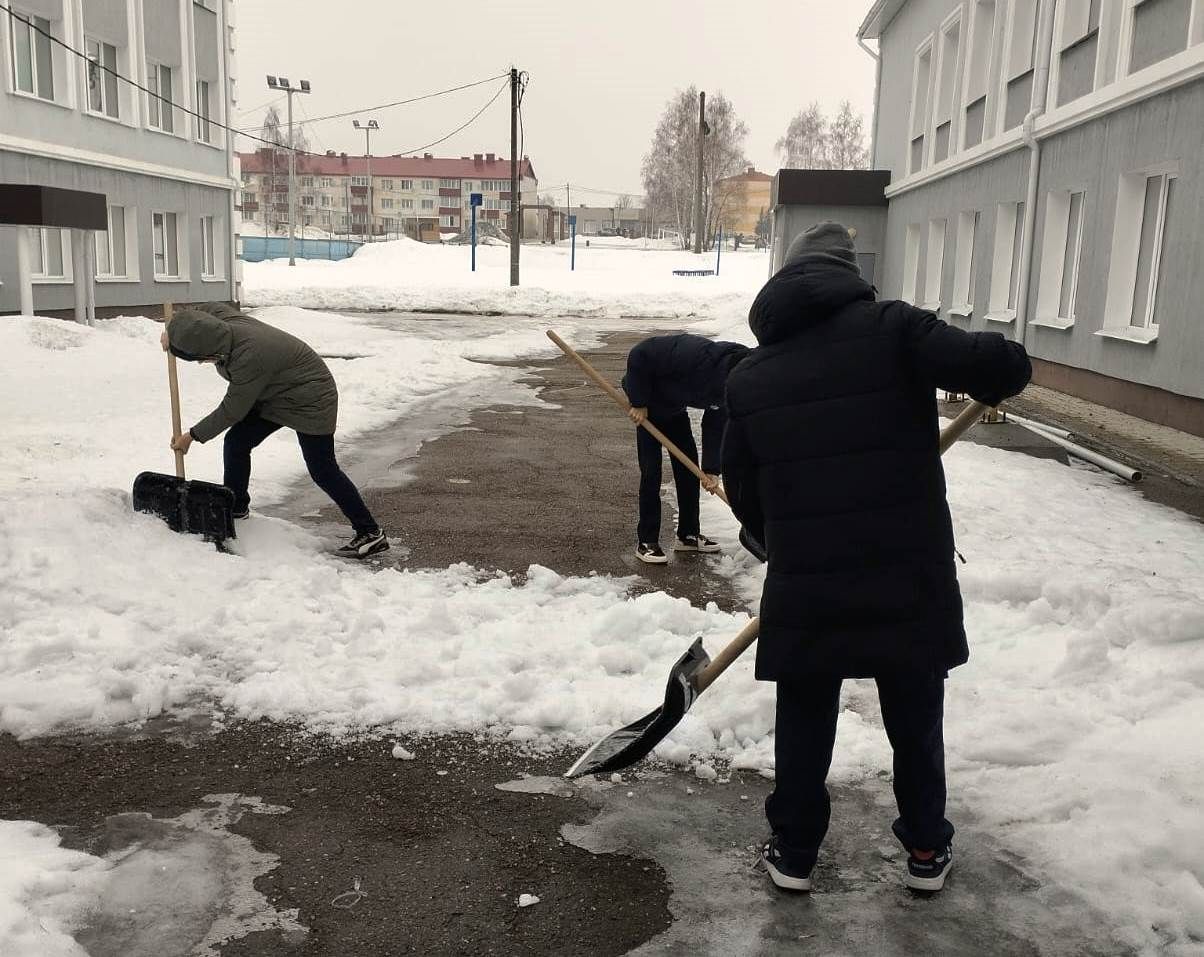 Ширится число организаций, вышедших уже сегодня на субботник
