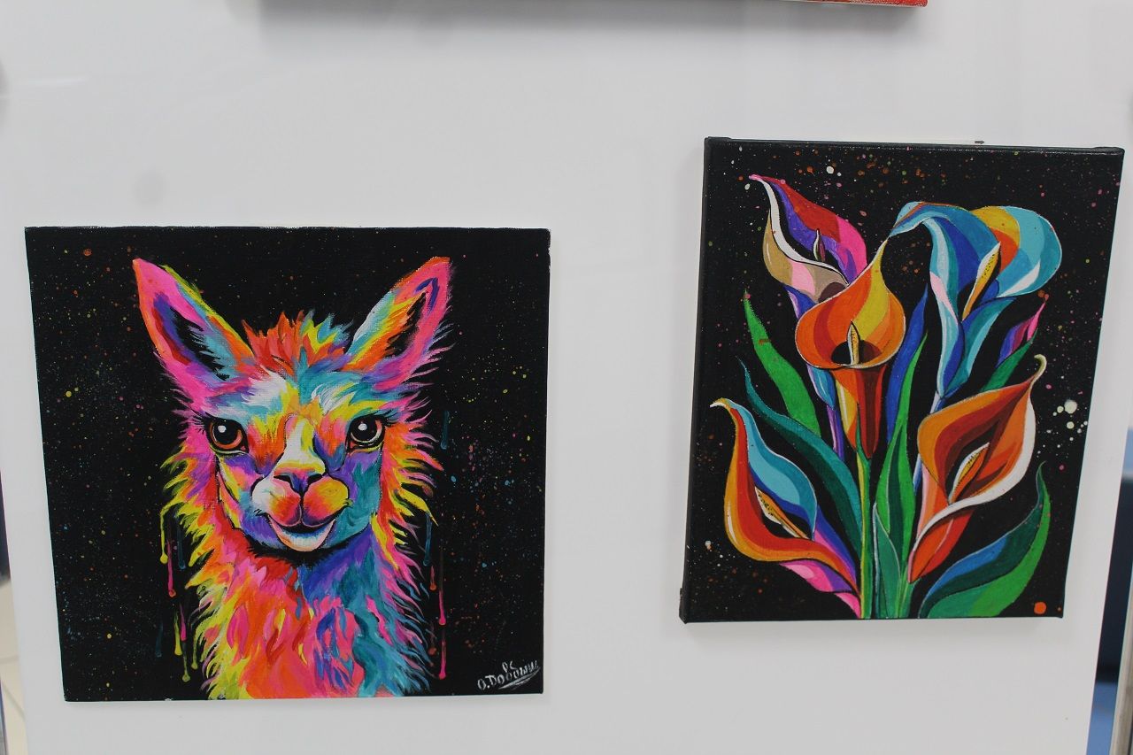 Лаишевская художница Ольга Довбыш провела третью выставку своих картин «Отражение»