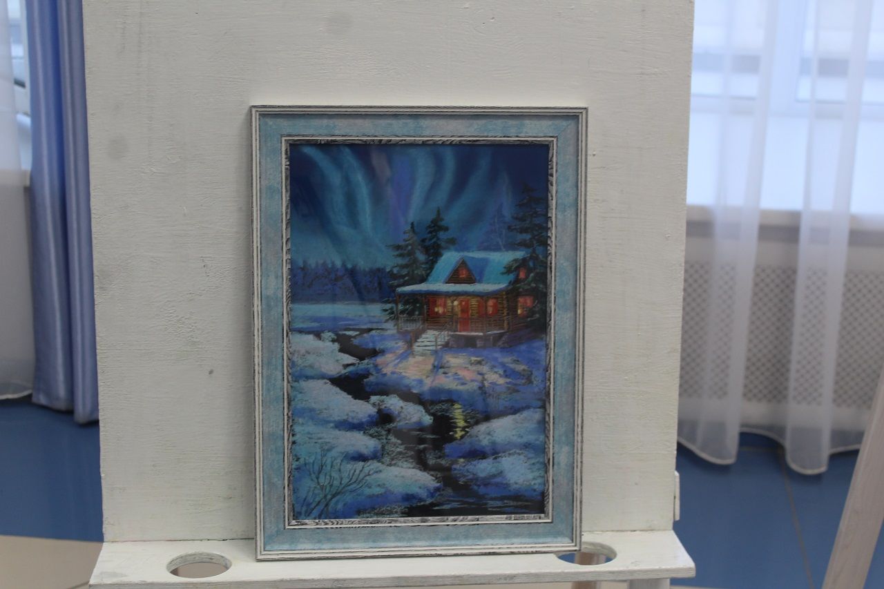 Лаишевская художница Ольга Довбыш провела третью выставку своих картин «Отражение»