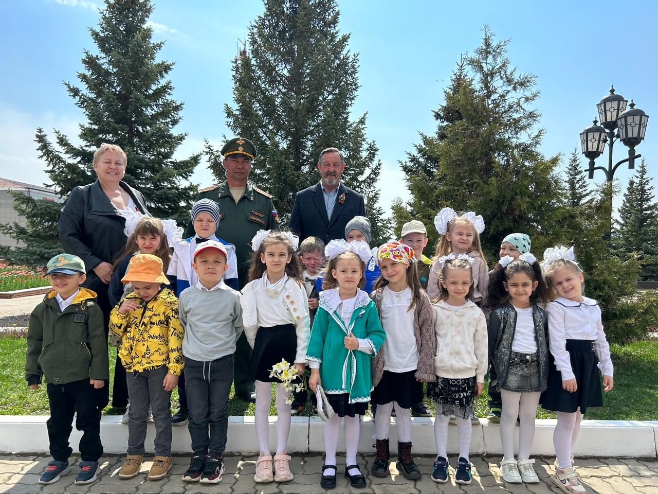 В Лаишеве прошел смотр строя и песни дошкольников