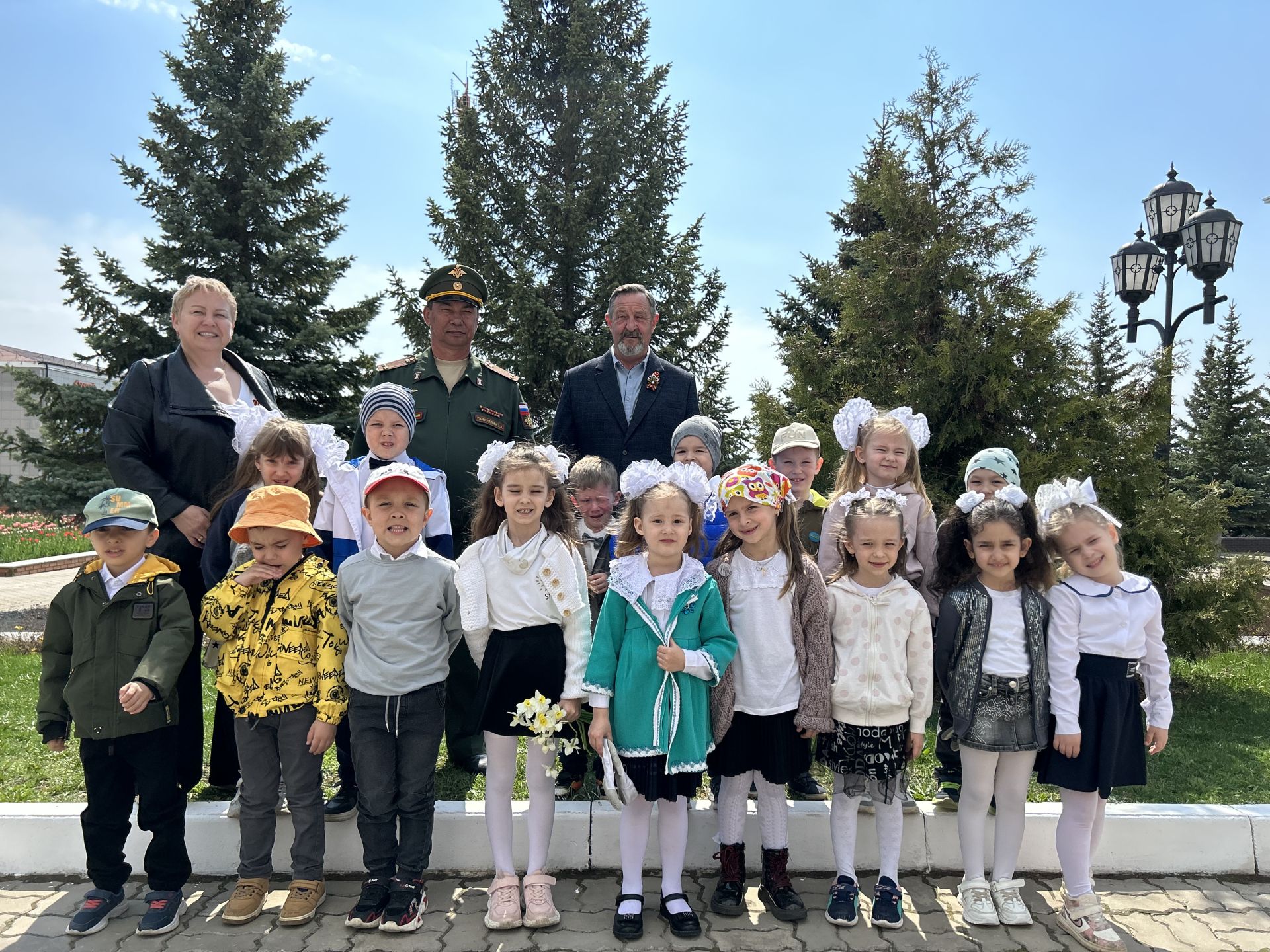 В Лаишеве прошел смотр строя и песни дошкольников