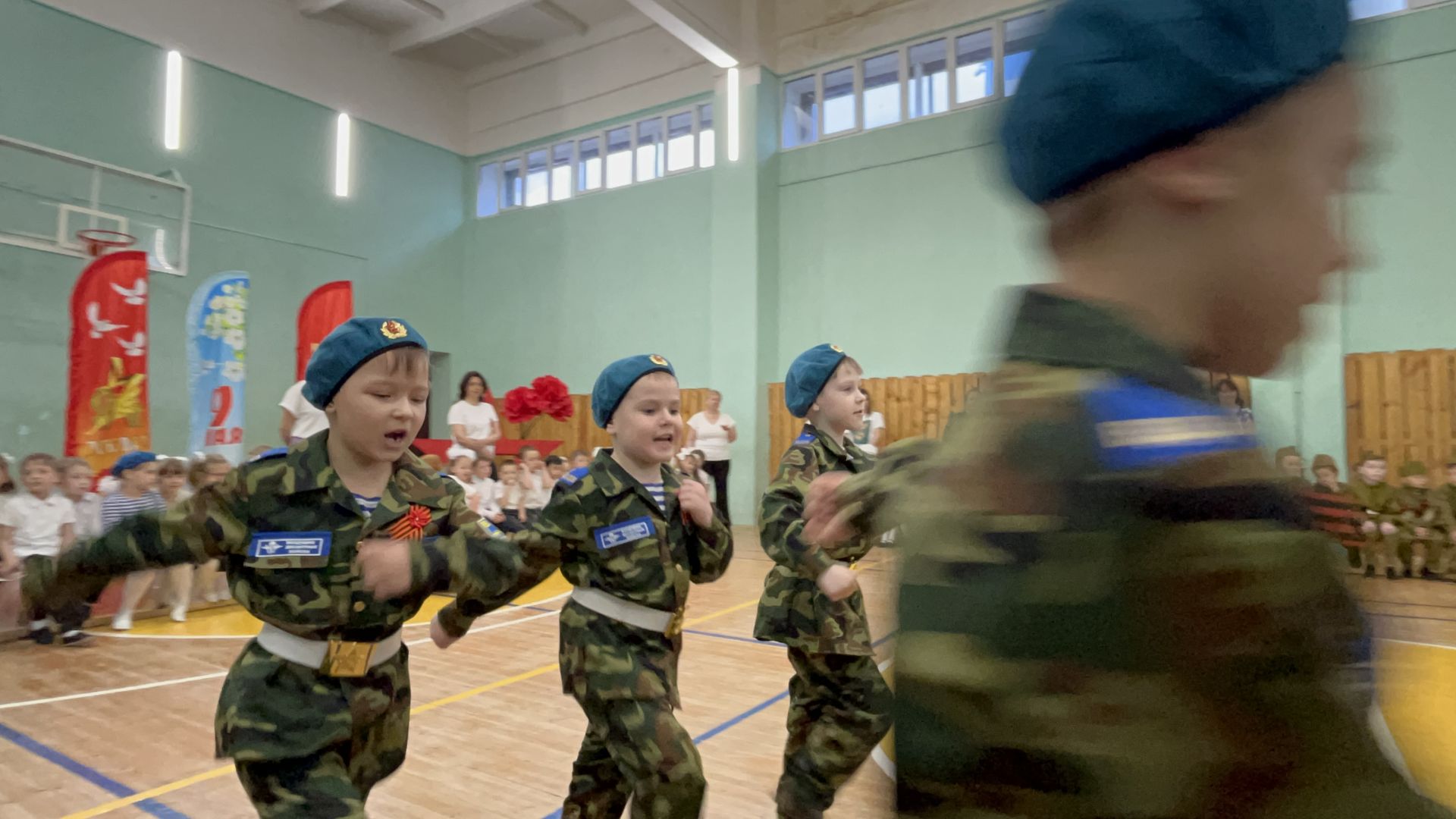 В Лаишеве прошел смотр строя и песни дошкольников