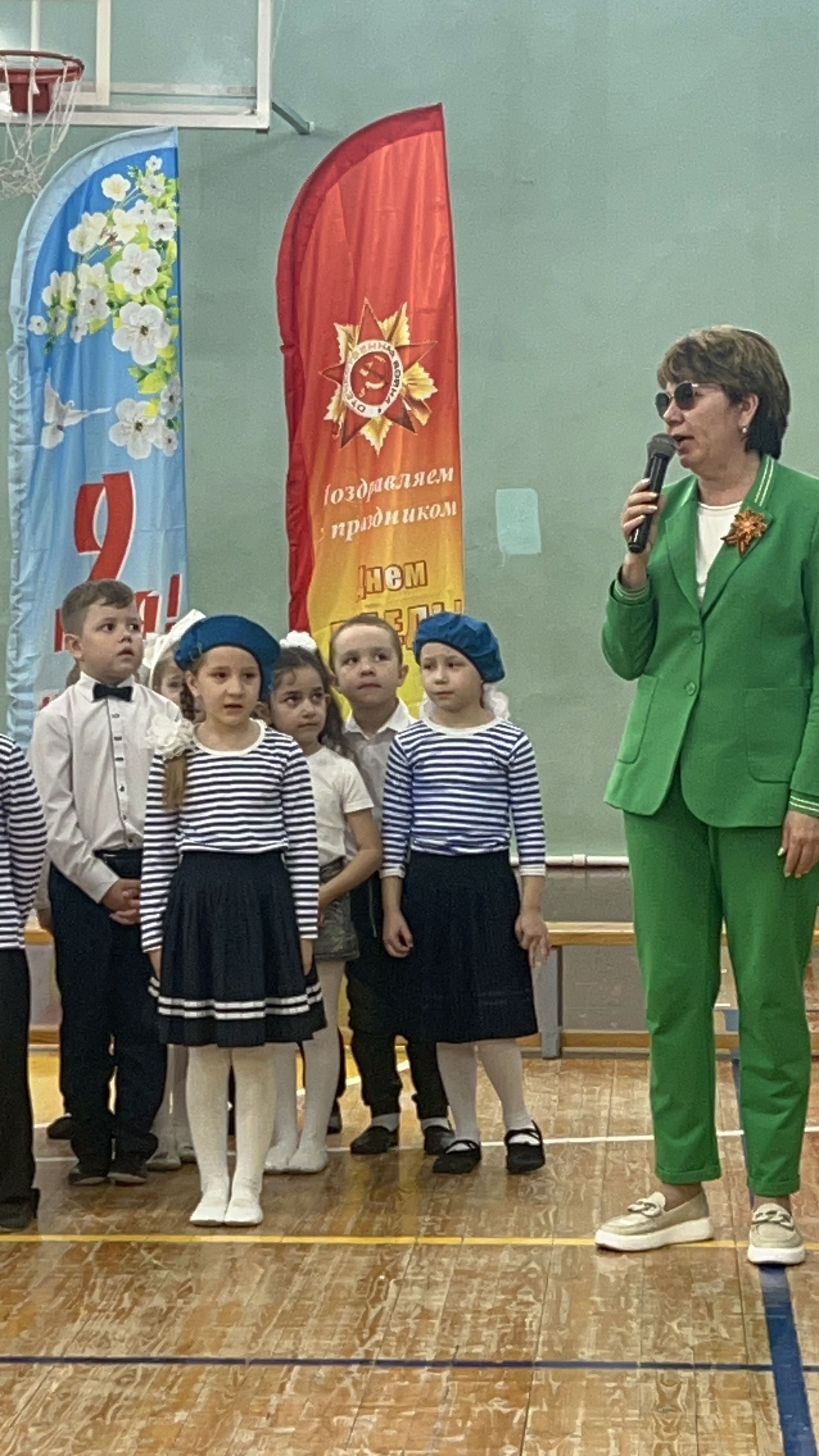 В Лаишеве прошел смотр строя и песни дошкольников