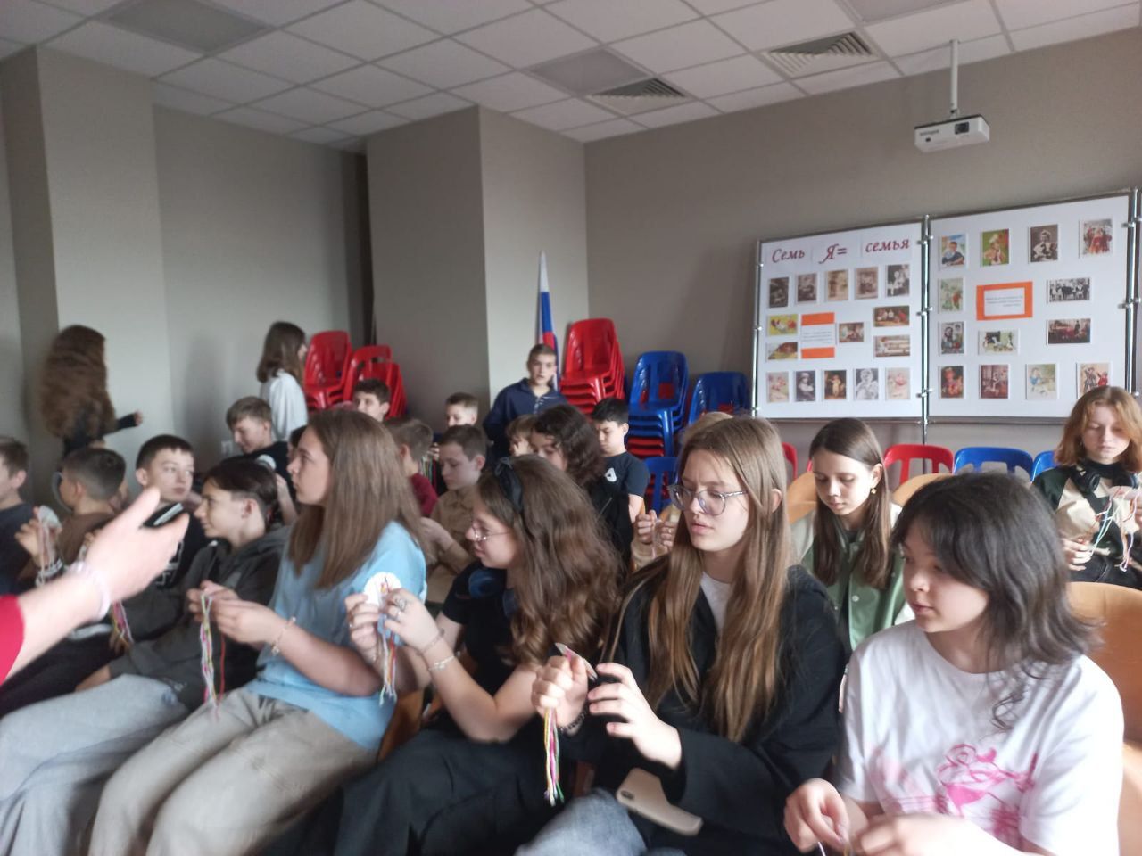 Казанские гимназисты познакомились в Лаишеве с профессией кузнеца