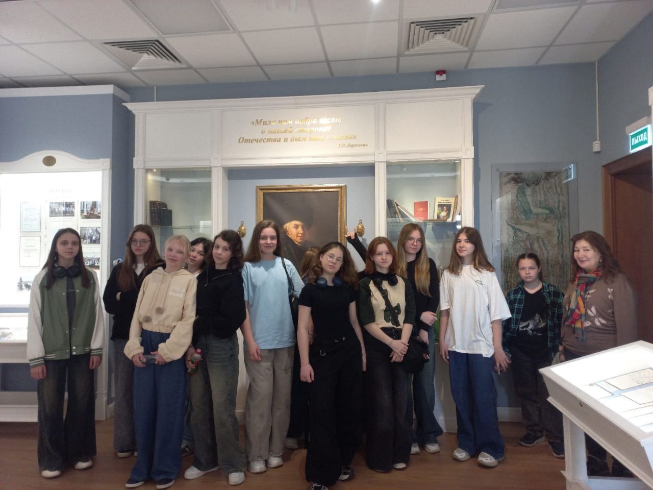 Казанские гимназисты познакомились в Лаишеве с профессией кузнеца