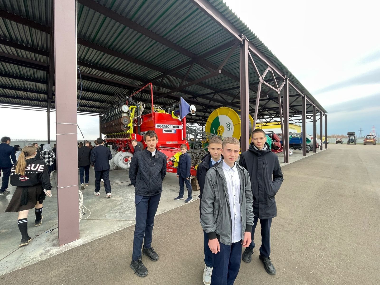 Учащиеся агрокласса из Лаишевского района узнали, как работает Агротехнобиопарк