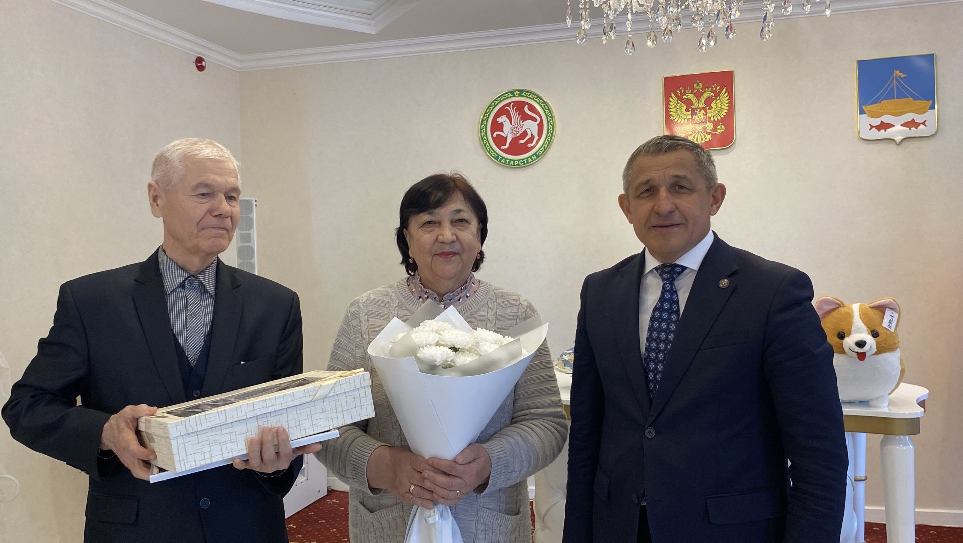 Глава Лаишевского района поздравил юбиляров и многодетные семьи с Международным днём семьи