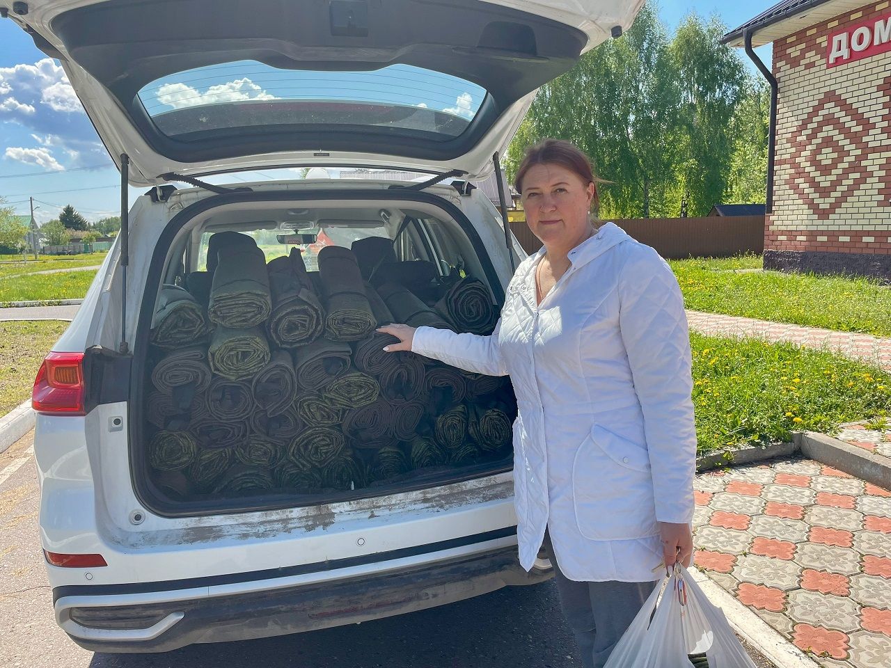 Волонтеры Лаишевского района отправили в зону СВО 39 одеял с защитой от тепловизоров