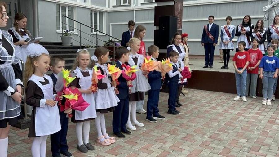 Соңгы кыңгырау Лаешның 2 нче мәктәбендә яңгырады