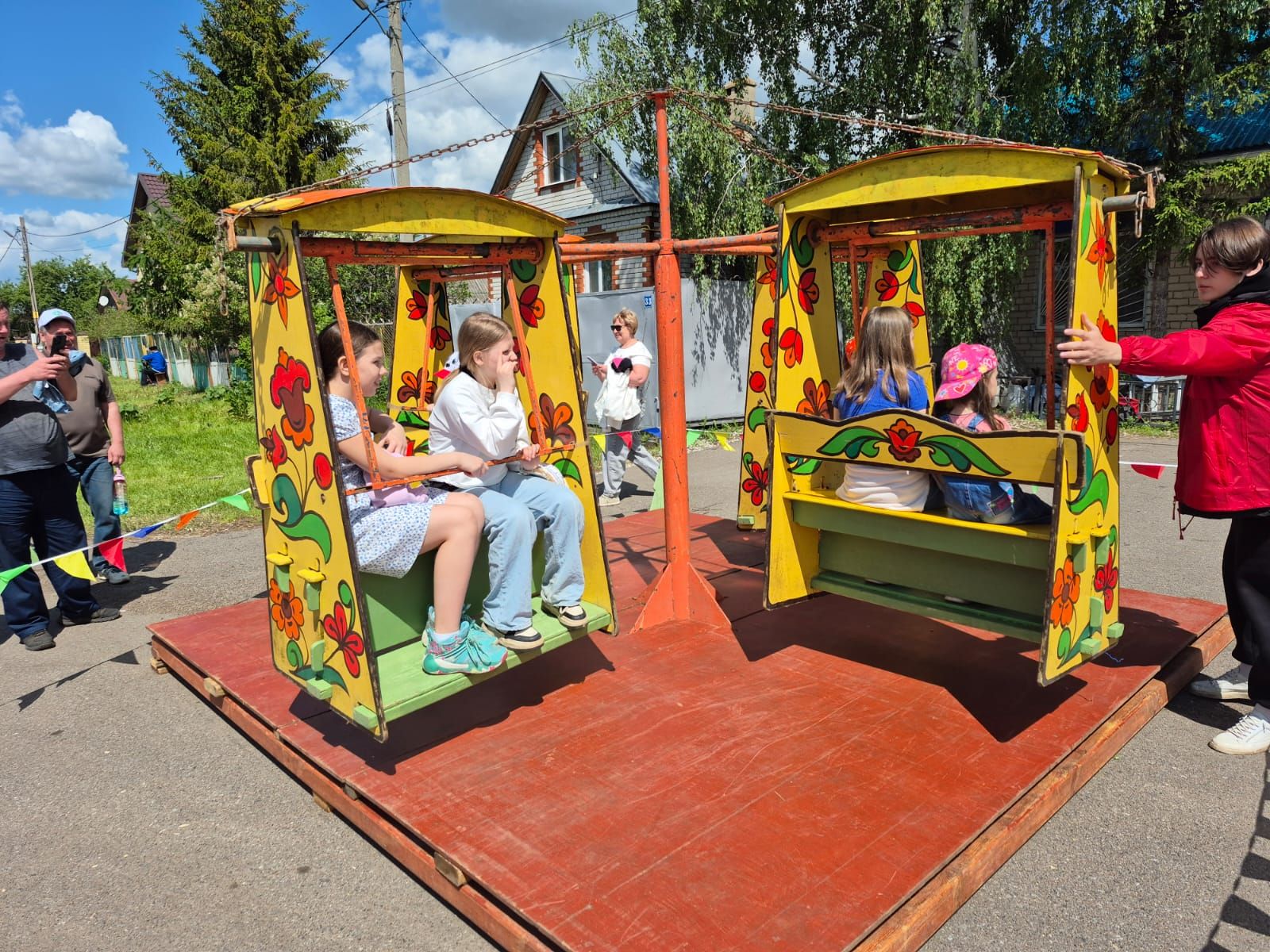 Никольское — точка притяжения весёлых, радостных и счастливых людей