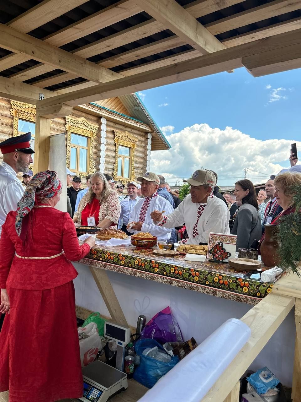 На Каравон прибыл Раис Республики Татарстан Рустам Минниханов