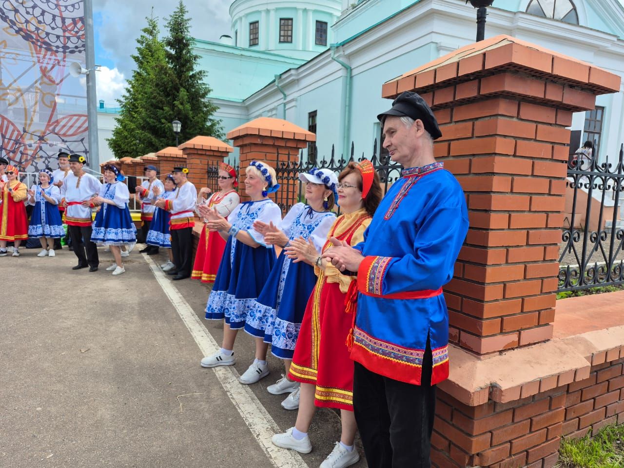Никольское — точка притяжения весёлых, радостных и счастливых людей