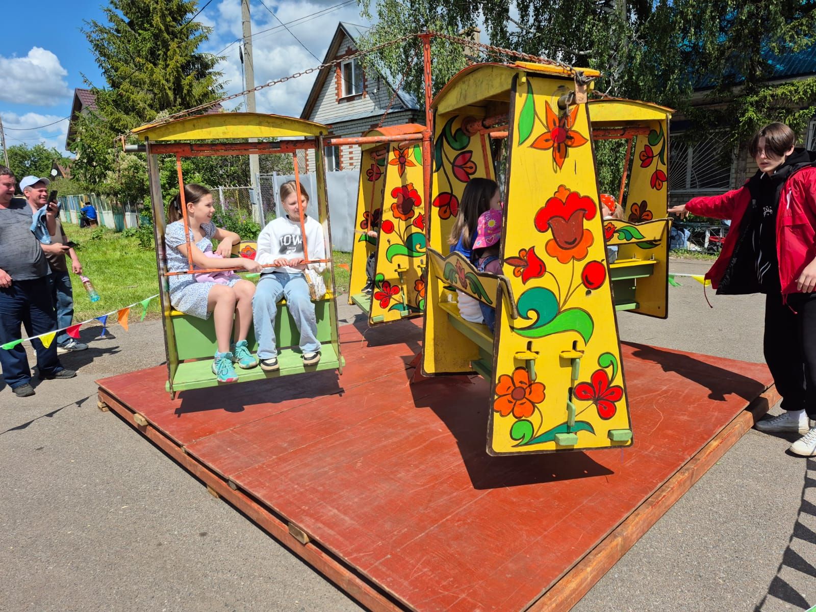 Никольское — точка притяжения весёлых, радостных и счастливых людей