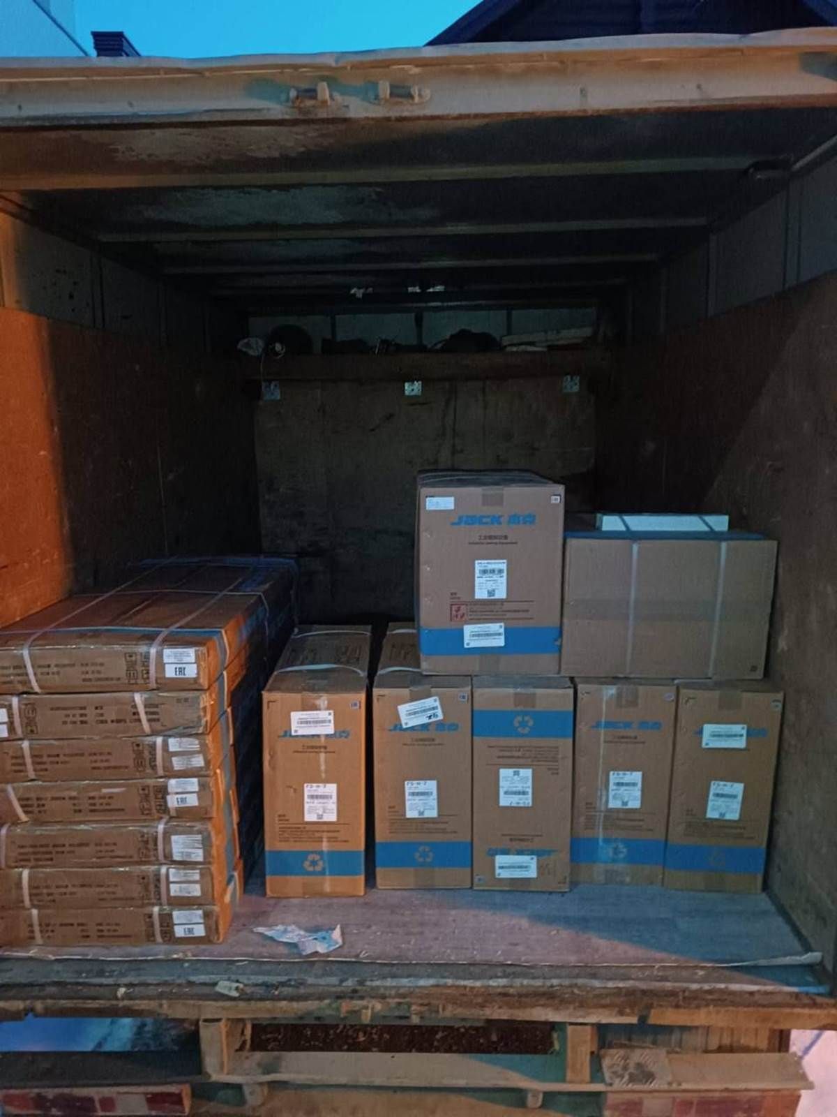 «Үзебезнекеләргә ярдәм» ХФ Президент гранты ярдәмендә фронтка ярдәмне киңәйтә