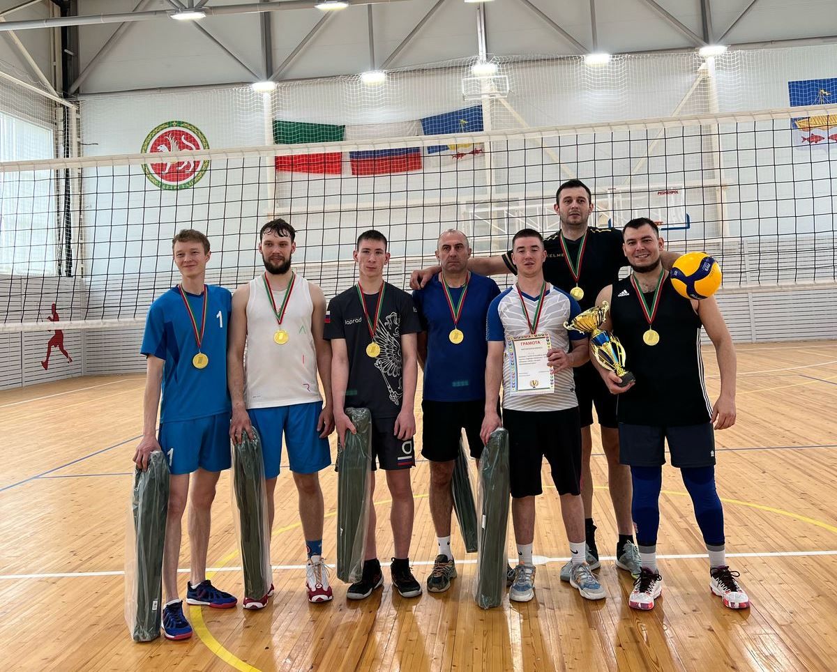 В Лаишеве волейбольный турнир посвятили 80-летию Победы