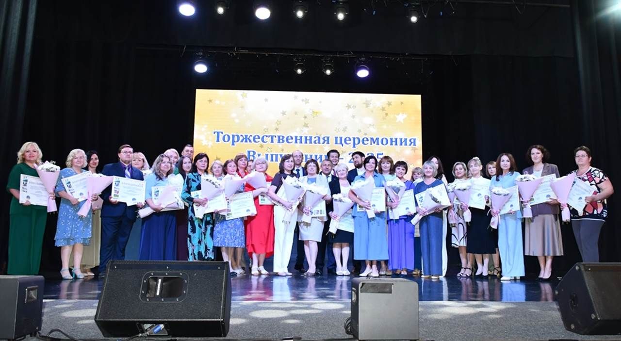 Лаеш районы мәктәпләрен тәмамлаучыларга аттестатлар тапшырылды