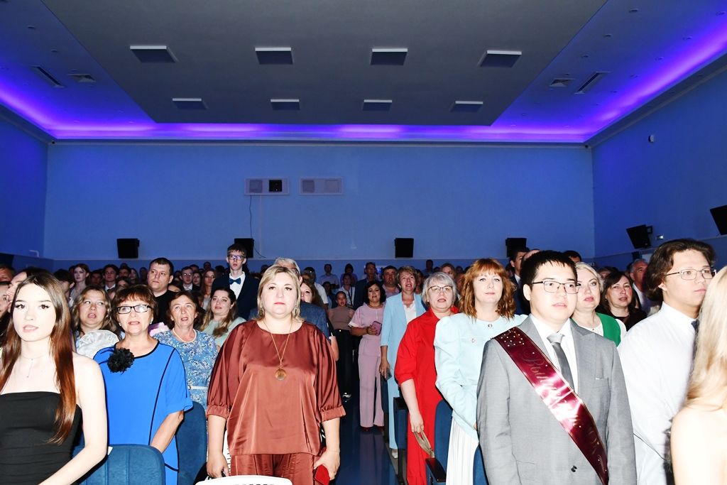 Выпускники Лаишевского района: золотые медалисты