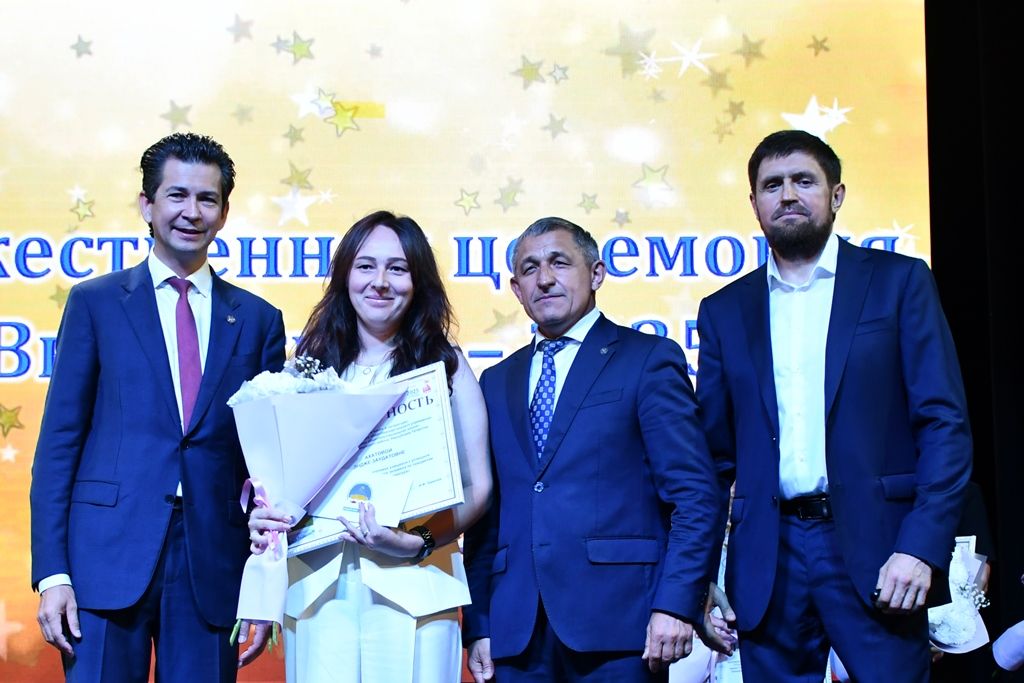 Школьный выпускной Лаишевского района: наставники