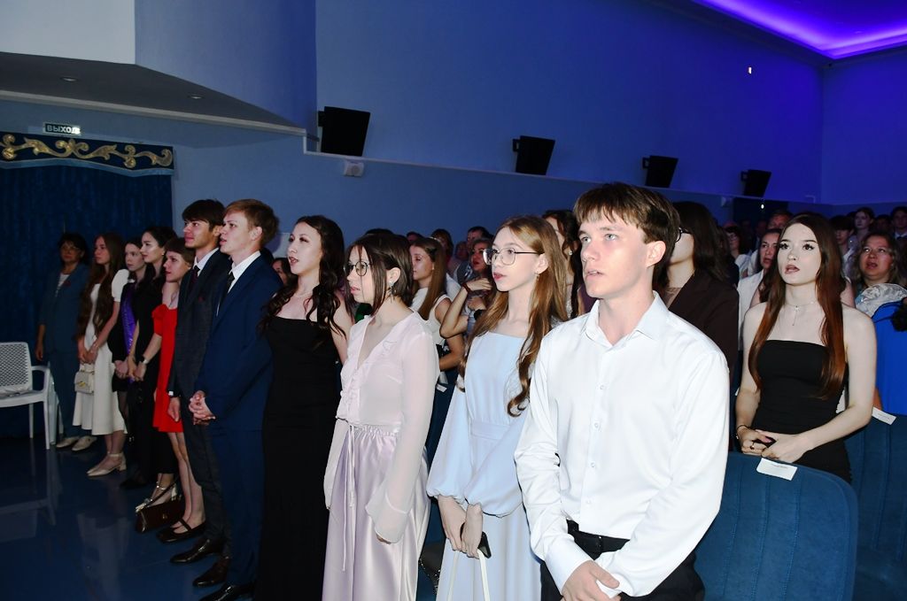 Выпускники Лаишевского района: золотые медалисты