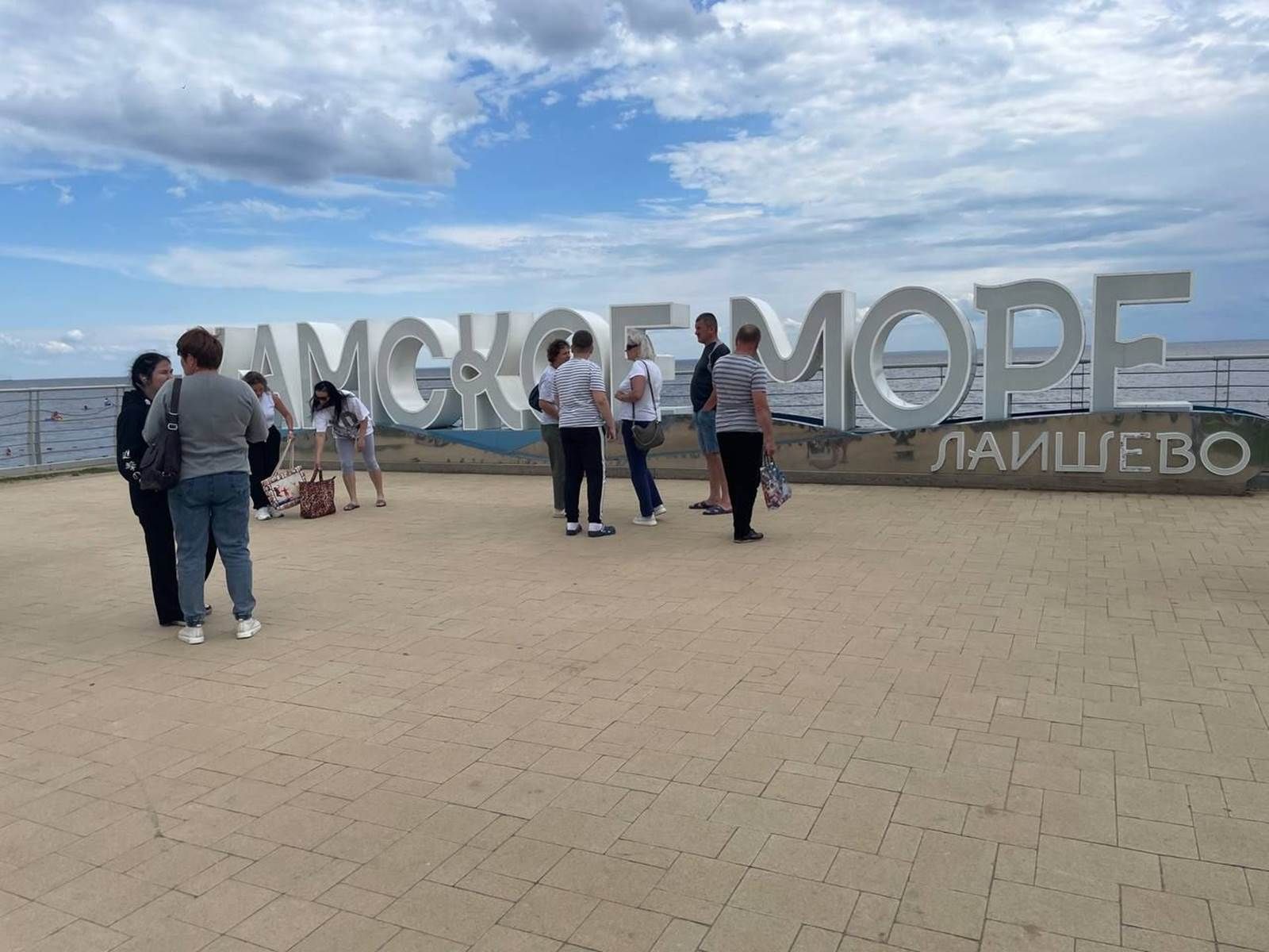 Экскурсантлар Лаешта булуларына бик шат