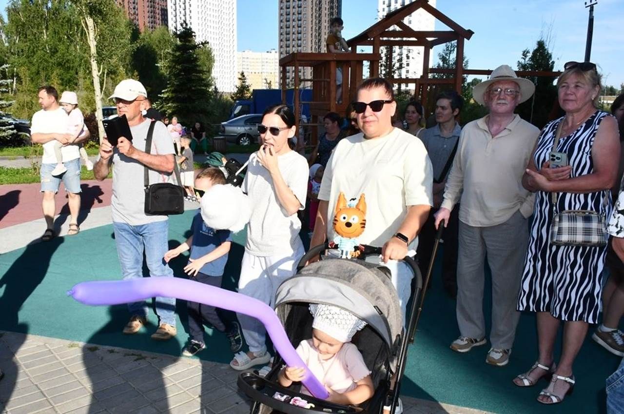 Усадта бәйрәмнең якты мизгелләре