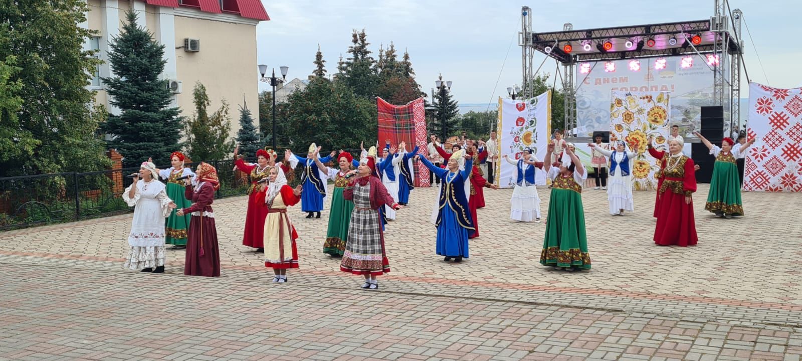 Празднование Дня Республики Татарстан и Дня города Лаишево объединило жителей района