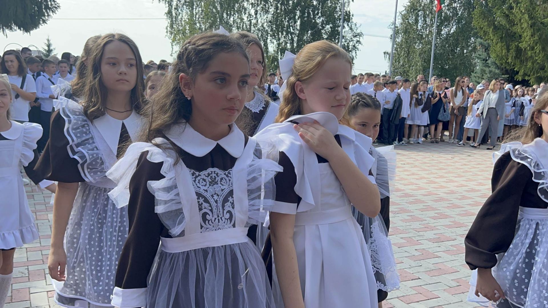 Лаешның 2нче мәктәбендә Белем көнен каршыладылар