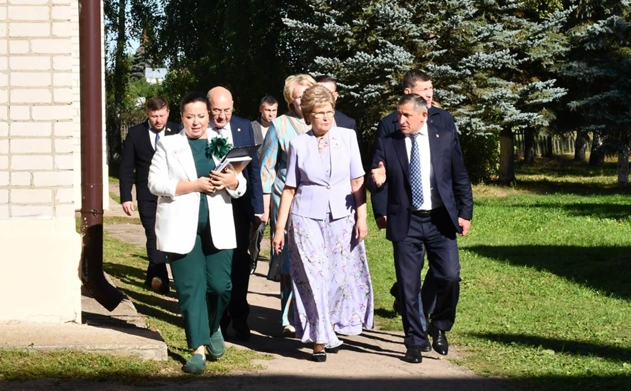 Никольский гимназиясе Лев Толстой исемен алды