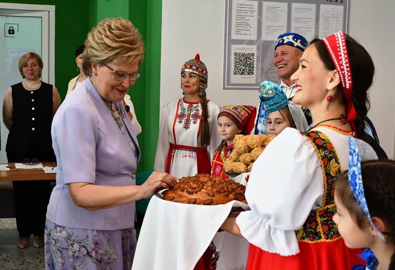 «Бердәм Россия» партиясенең күчмә утырышы Габишев авылының яңа мәдәният йортында узды