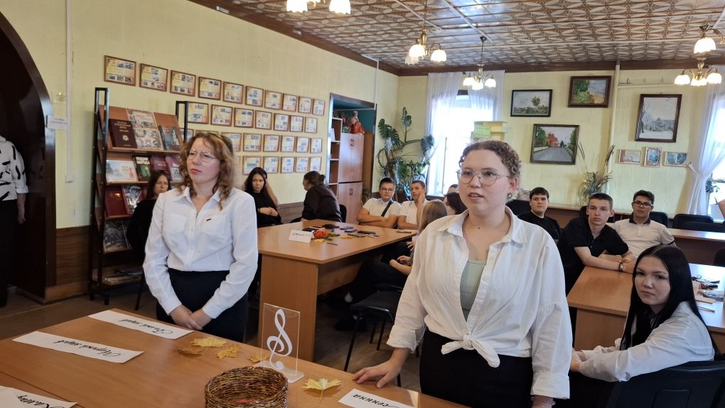 Есенинский квиз организовали для учащихся школ и студентов ЛТЭТ