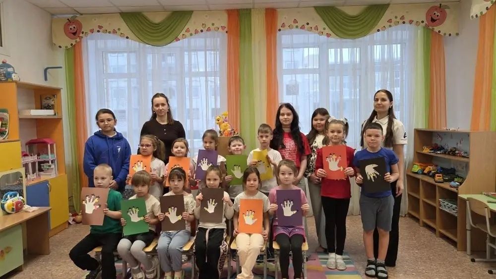 «Движение Первых» Лаишевского района подарило детям новогоднее волшебство