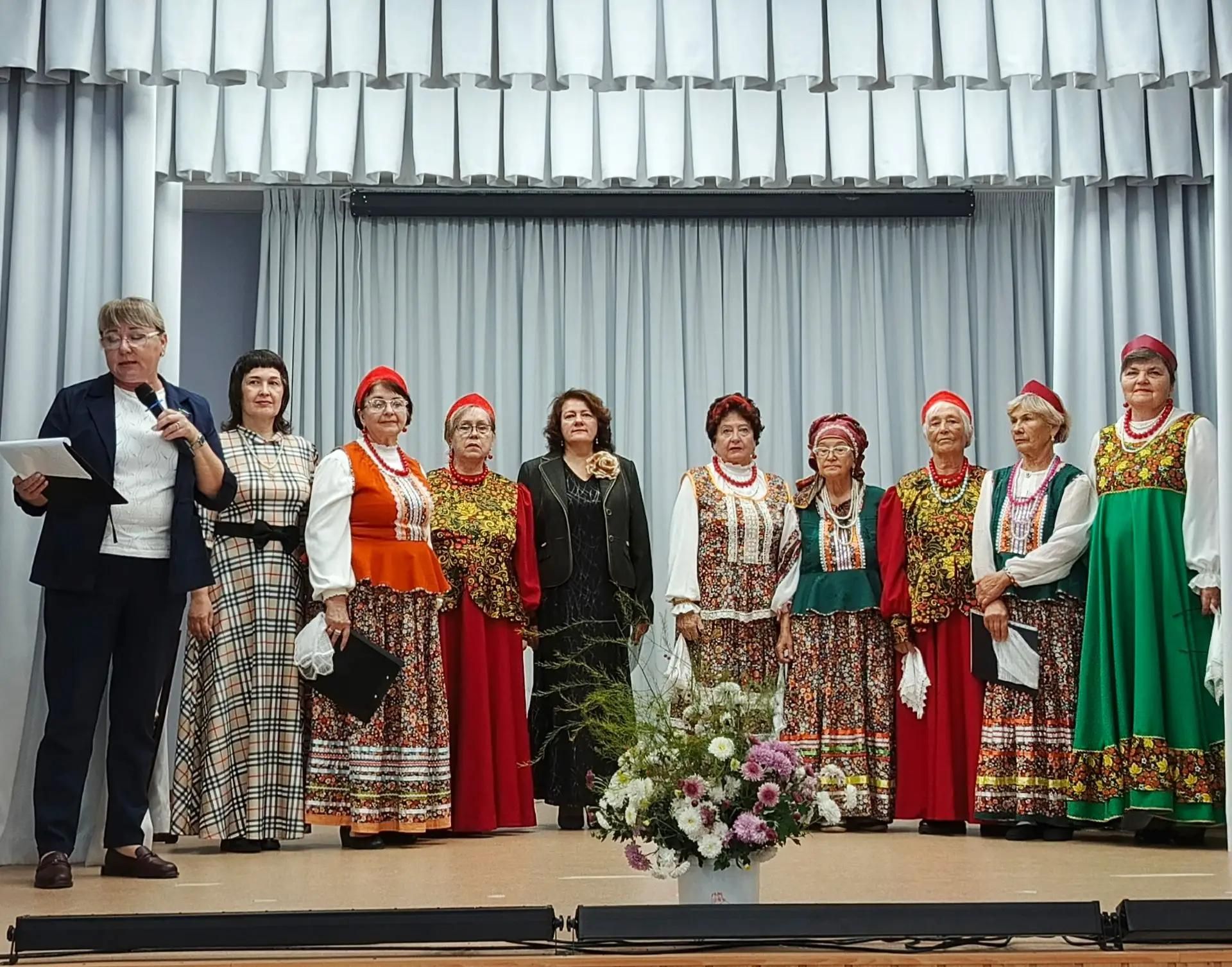 Пожилых жителей села Чирпы пригласили на праздник