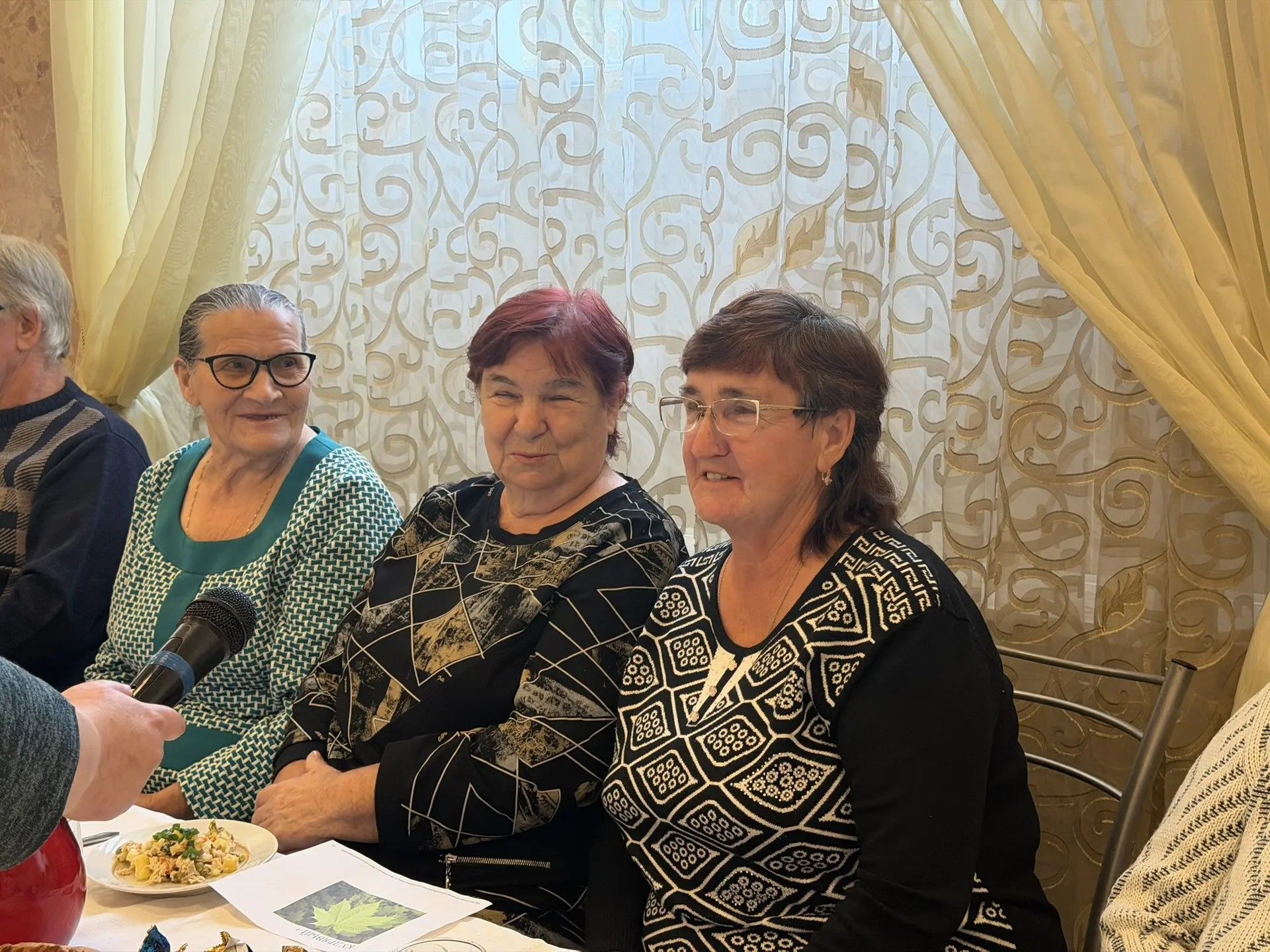 Как в селе Среднее Девятово поздравили старшее поколение