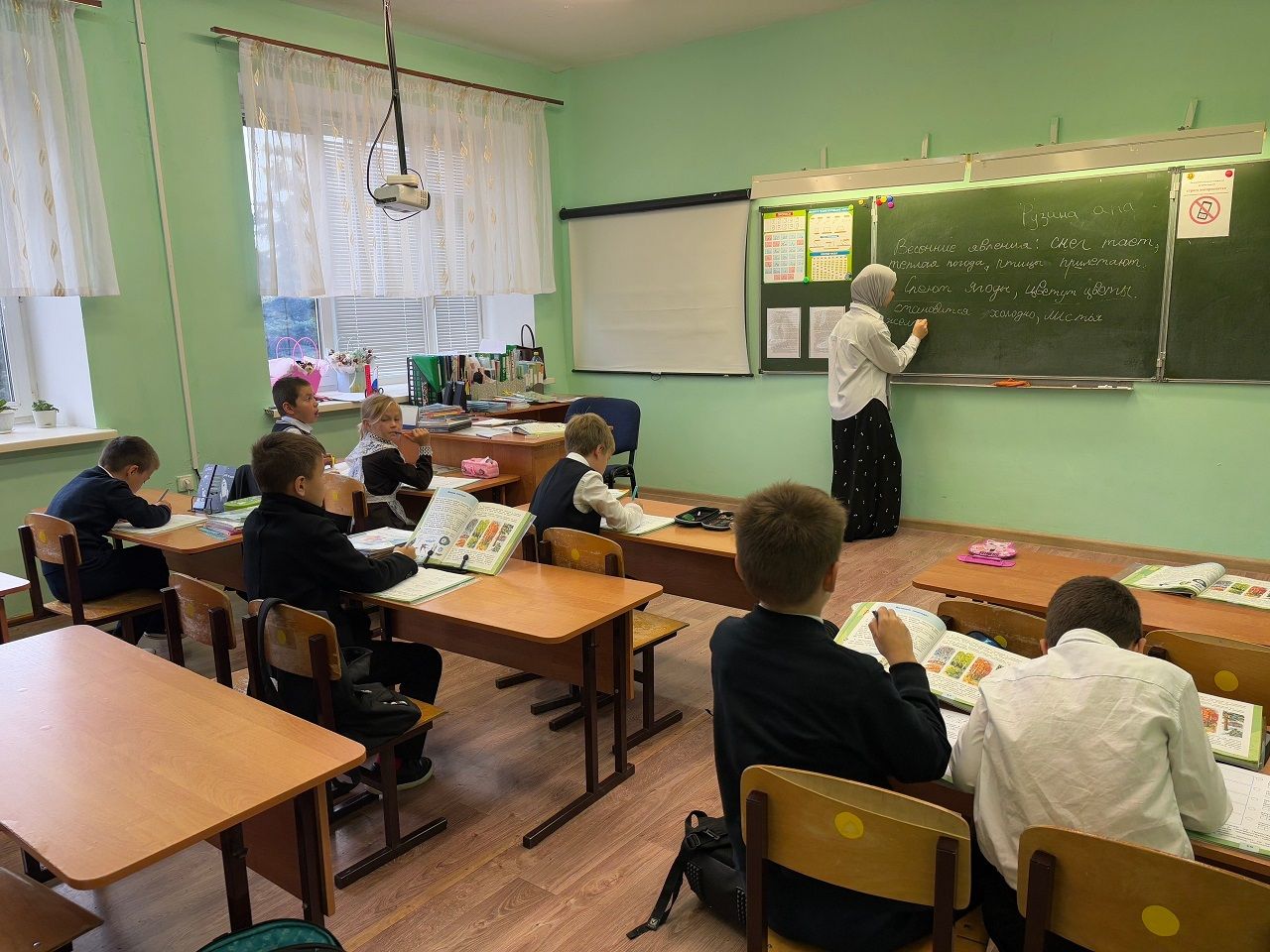 Учащиеся Лаишевского района попробовали себя в роли учителей