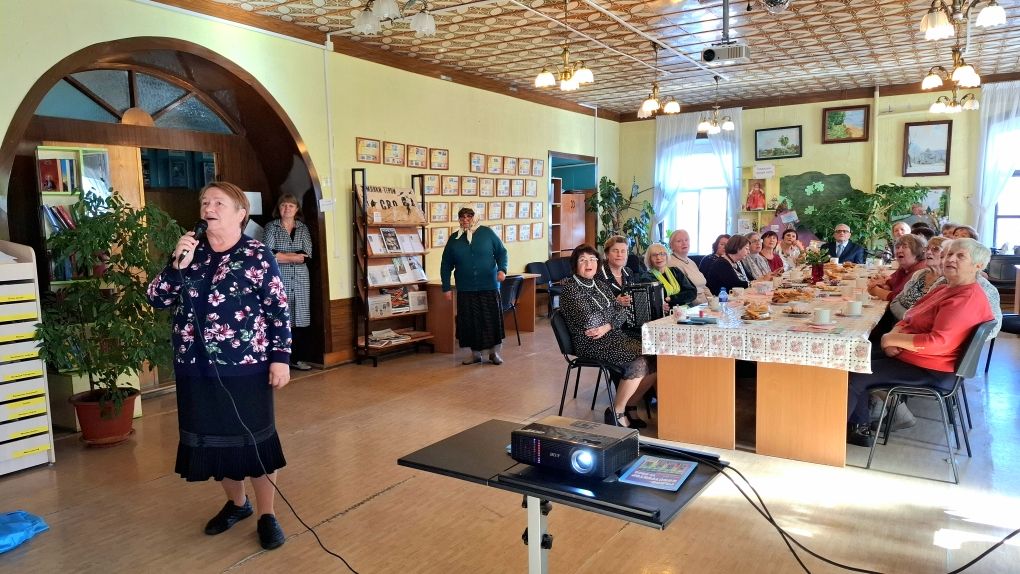 Осенние посиделки в Лаишевской библиотеке