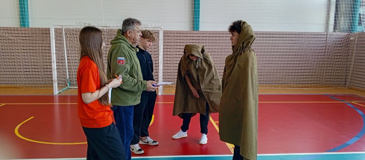 Оружие, гиря, плащ-палатка — в Усадах прошла военно-спортивная игра