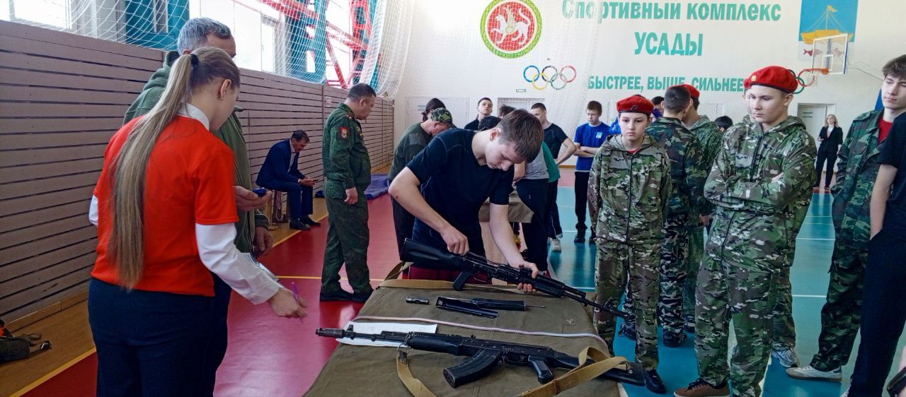 Оружие, гиря, плащ-палатка — в Усадах прошла военно-спортивная игра