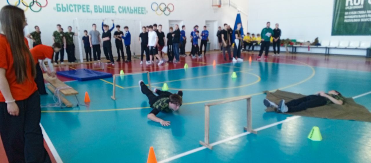 Оружие, гиря, плащ-палатка — в Усадах прошла военно-спортивная игра