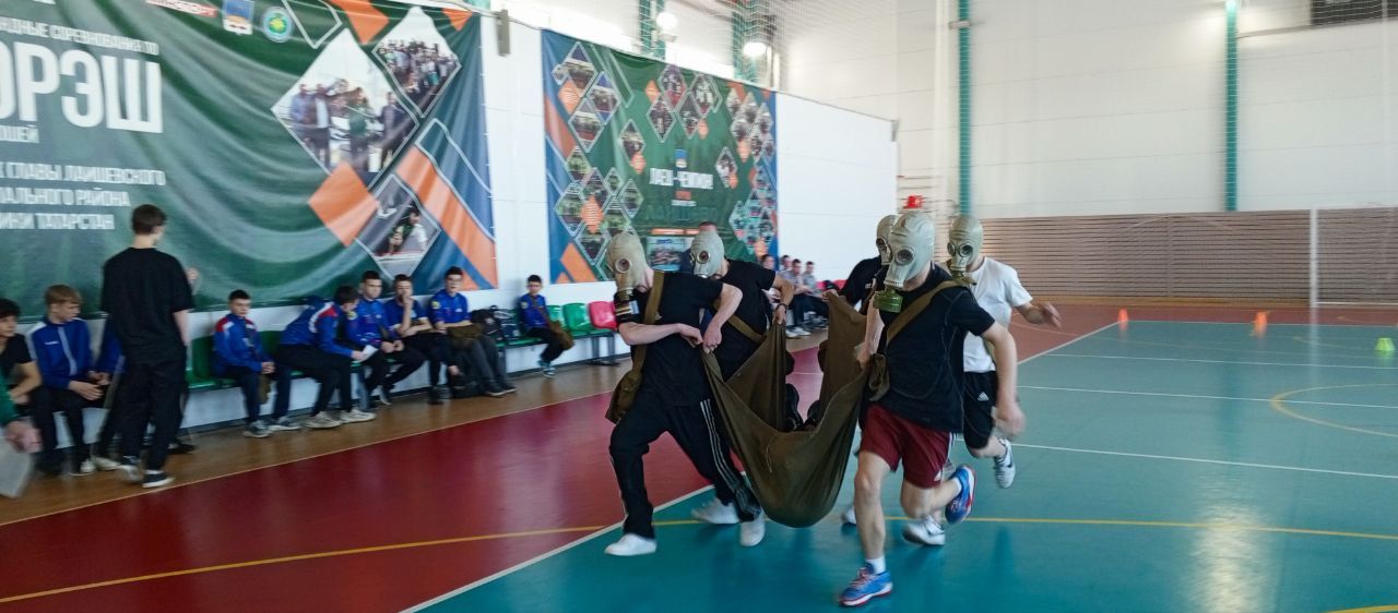 Оружие, гиря, плащ-палатка — в Усадах прошла военно-спортивная игра