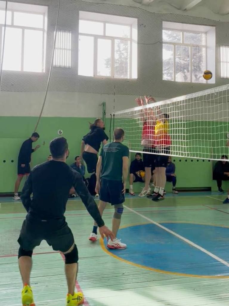 Большие Кабаны приняли участников V турнира по волейболу
