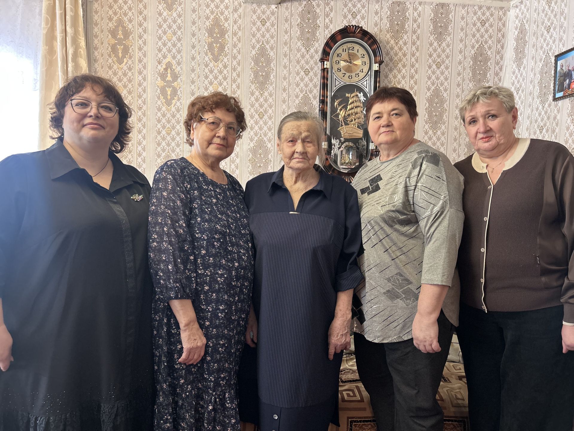 В Дятлово чествуют столетнюю труженицу тыла Марию Сафронову