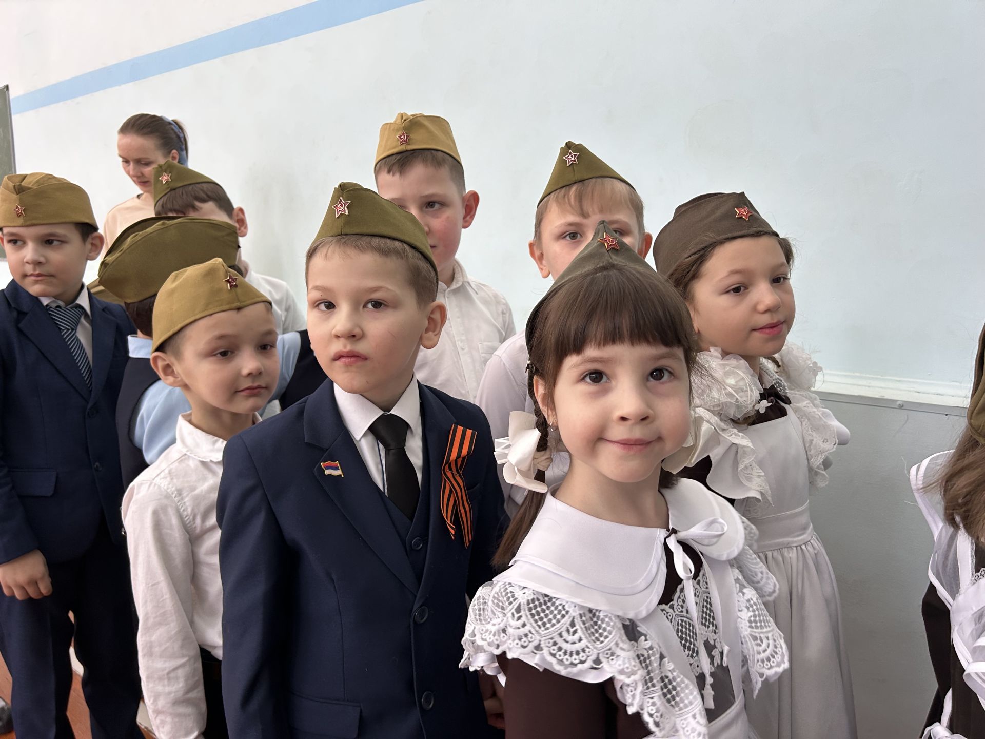 «Смотр строя и песни» в Лаишевской гимназии №1: дисциплина и патриотизм в унисон