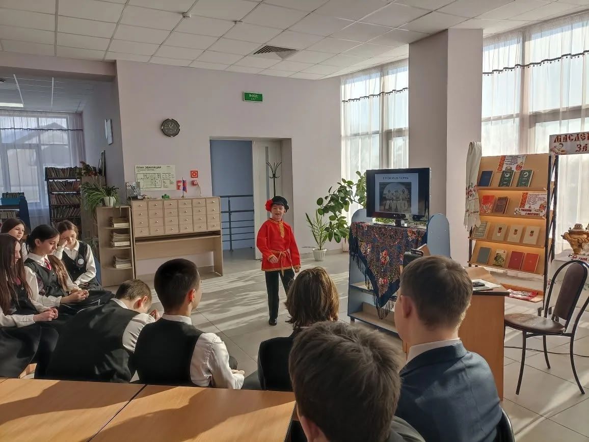 Столбищенская библиотека для юных читателей провела творческую встречу «Русская песня — душа России»