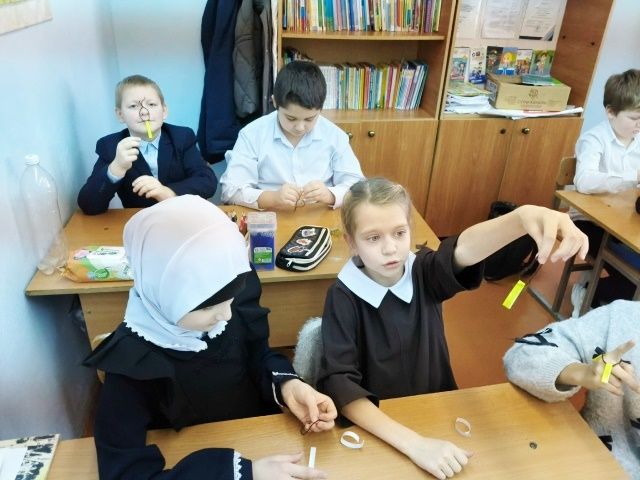 Брелки спасают жизни: в Державино ЮИД запустил акцию «Засветись!»