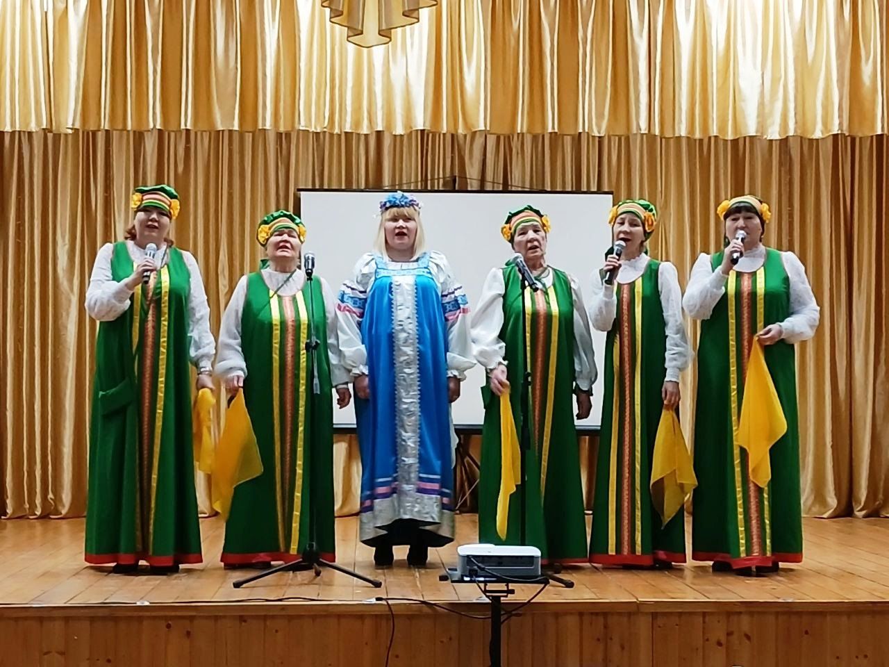 Выставка местных предпринимателей и яркий концерт  в Егорьевском поселении