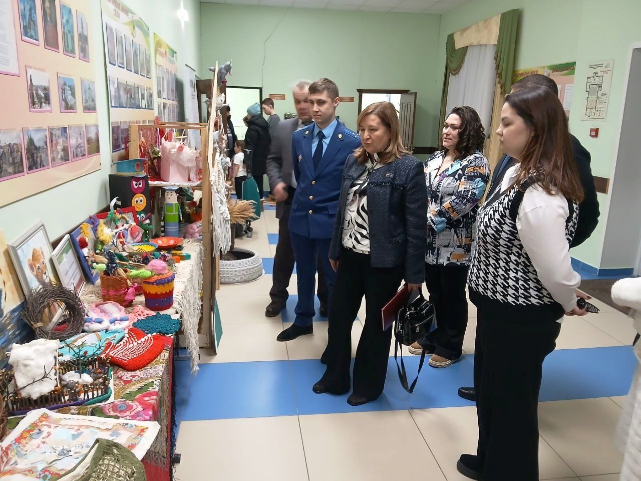 Выставка местных предпринимателей и яркий концерт  в Егорьевском поселении
